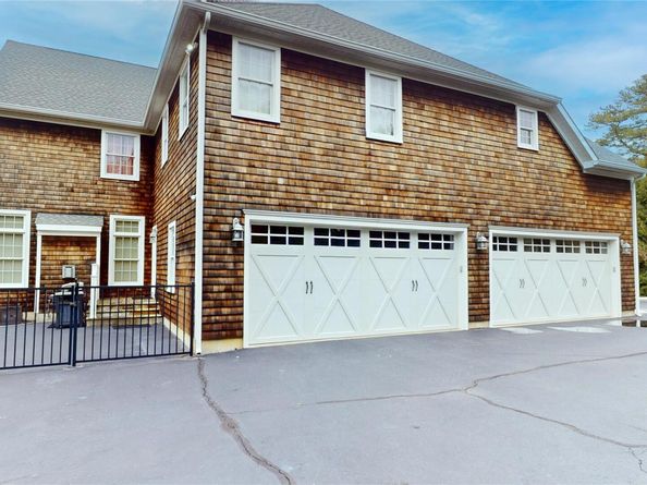 69 Old Depot Road, Quogue NY 11959