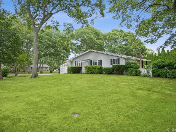 41 Homewood Drive, Hampton Bays NY 11946
