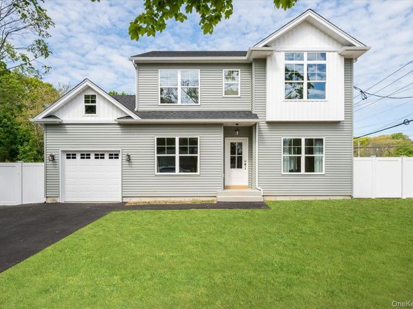 158 Mount Vernon Avenue, Patchogue NY 11772