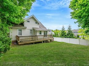 15 Northridge Street, Huntington Station NY 11746