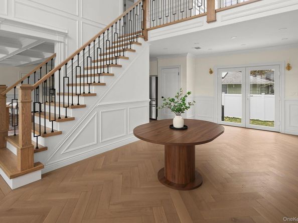 11 Edcris, Huntington NY 11743