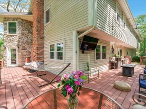 2 Seaview Ledge, Shoreham NY 11786