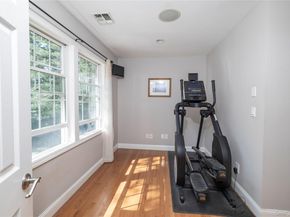 4 Crabapple Court, Mount Sinai NY 11766