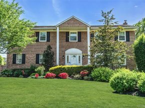 18 Ron Court, Commack NY 11725