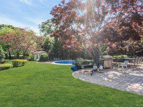 18 Ron Court, Commack NY 11725