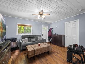 10 McGregor Lane, Crompond NY 10517