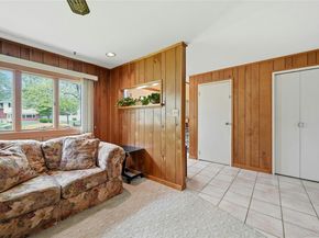 10 Darien Place, East Northport NY 11731