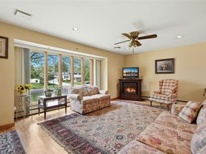 10 Darien Place, East Northport NY 11731