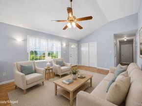 40 Willow Court, Manorville NY 11949