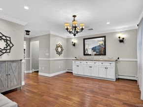 322 Rose Lane, Smithtown NY 11787
