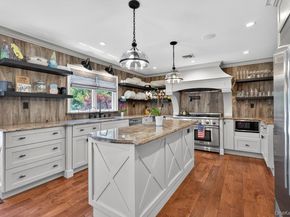 322 Rose Lane, Smithtown NY 11787