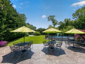 322 Rose Lane, Smithtown NY 11787