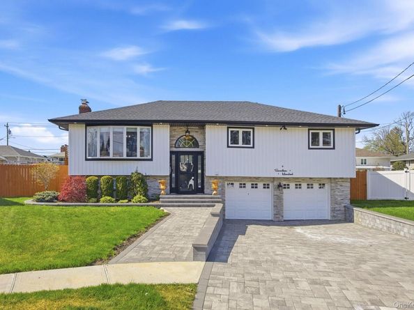 1700 White Street, North Bellmore NY 11710