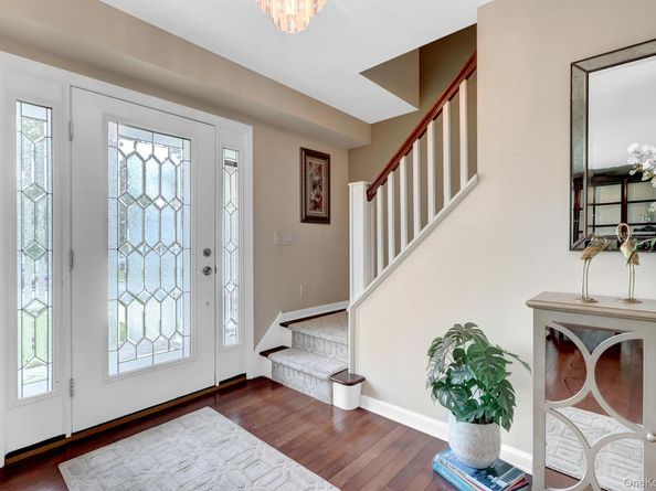 34 Admiral Road, Massapequa NY 11758