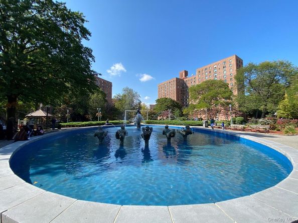 14 Metropolitan Oval 12B, Bronx NY 10462