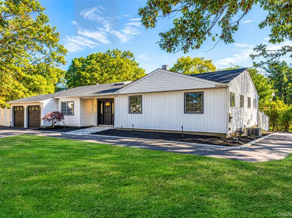 67 Chestnut Street, Coram NY 11727