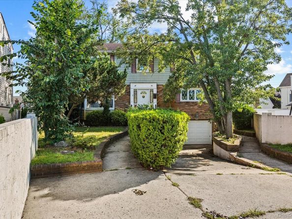 251 Perkins Avenue, Oceanside NY 11572