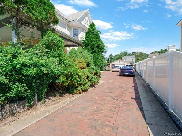 36 Russell Place, Freeport NY 11520