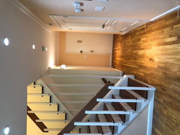 12-31 Robin Lane Triplex, 1st Floor, Bayside NY 11360