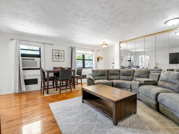 163-02 Willets Point Blvd. 4221, Whitestone NY 11357
