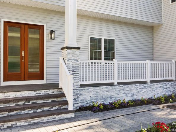 204 Old Country Road, Melville NY 11747