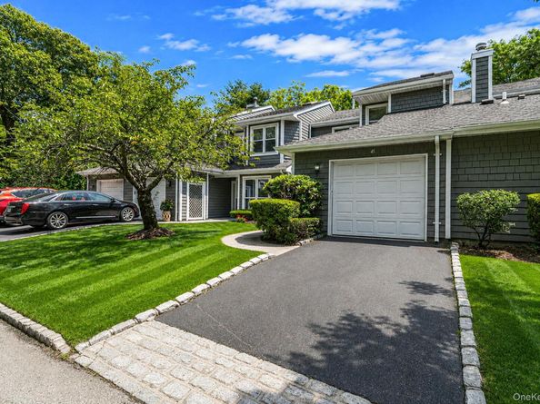 45 Madder Lake Circle, Commack NY 11725