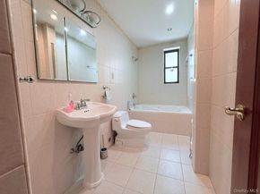 83-05 98 Street 3H, Woodhaven NY 11421