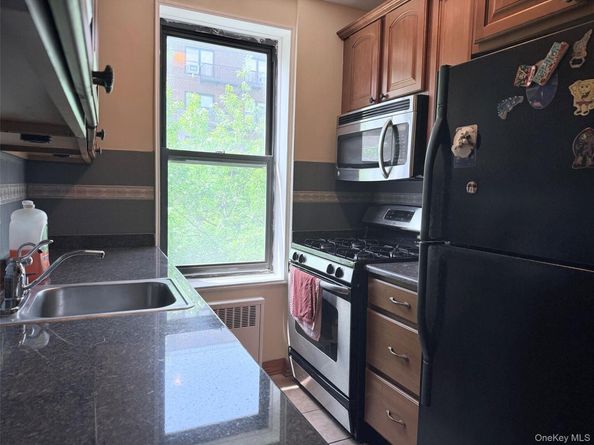 83-05 98 Street 3H, Woodhaven NY 11421