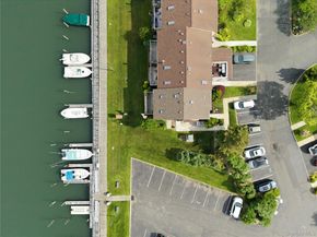 1 Anchorage Way 111, Freeport NY 11520