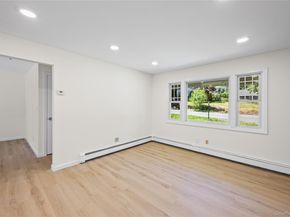 9 Phoenix Road, Rocky Point NY 11778