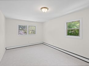9 Phoenix Road, Rocky Point NY 11778