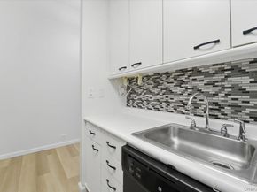 350 W 50th Street 6N, New York (Manhattan) NY 10019