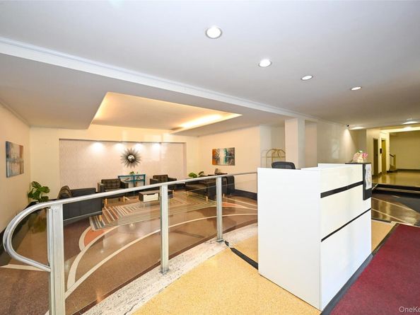 67-40 Yellowstone Boulevard 4M, Forest Hills NY 11375