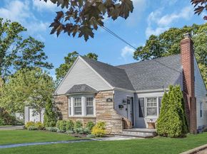 2544 Yorktown Street, Oceanside NY 11572
