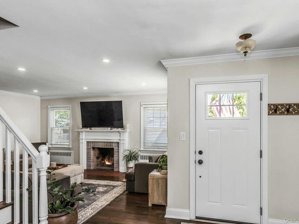 2544 Yorktown Street, Oceanside NY 11572
