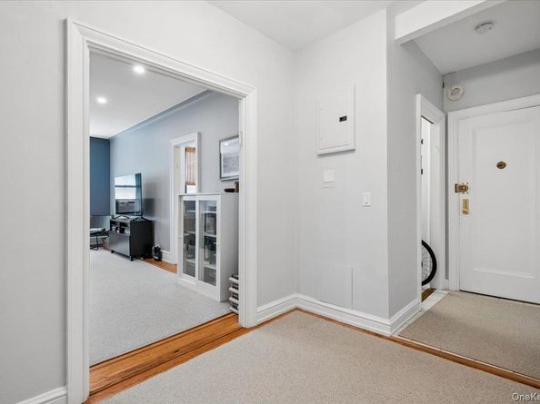 143 Garth Road 5L, Scarsdale NY 10583