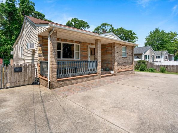 32 Juniper Avenue, Patchogue NY 11772