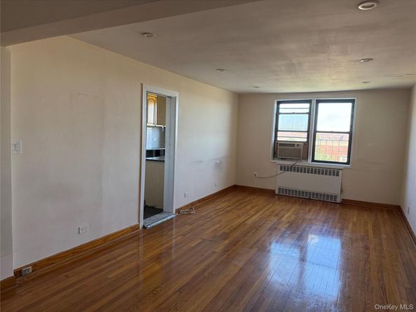102-18 64th Avenue 6W, Forest Hills NY 11375