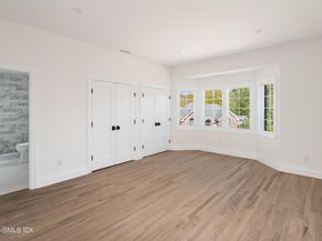 19 Stone Fence Lane, Stamford CT 06903