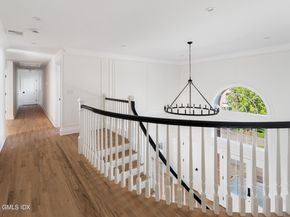 19 Stone Fence Lane, Stamford CT 06903
