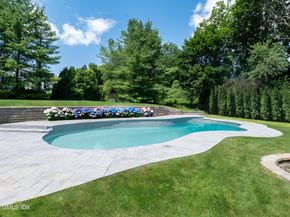 19 Stone Fence Lane, Stamford CT 06903