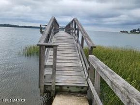 60 Meadow Road, Riverside CT 06878