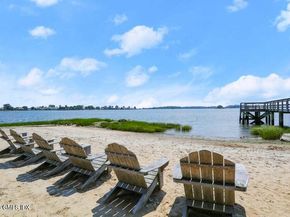 60 Meadow Road, Riverside CT 06878