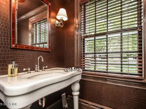 60 Meadow Road, Riverside CT 06878