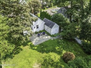 33 Halsey Drive, Old Greenwich CT 06870