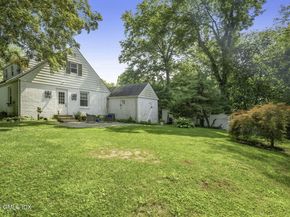 33 Halsey Drive, Old Greenwich CT 06870