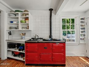 14A W End Avenue, Old Greenwich CT 06870