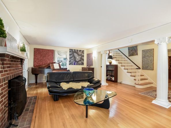 12 Old Post Road, Cos Cob CT 06807
