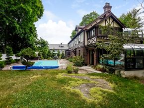12 Old Post Road, Cos Cob CT 06807