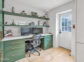 11 Lafayette Court 1C, Greenwich CT 06830